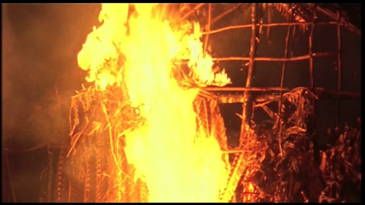 thenomadfilm's tweet image. This afternoon, we indulge in filmmaker Hachimiya Ahamada's visual offering, The Ylang Ylang Residence, as Djibril, our lead, confronts the meaning of home while he looks for a new one!
Streaming now!π°π²π₯