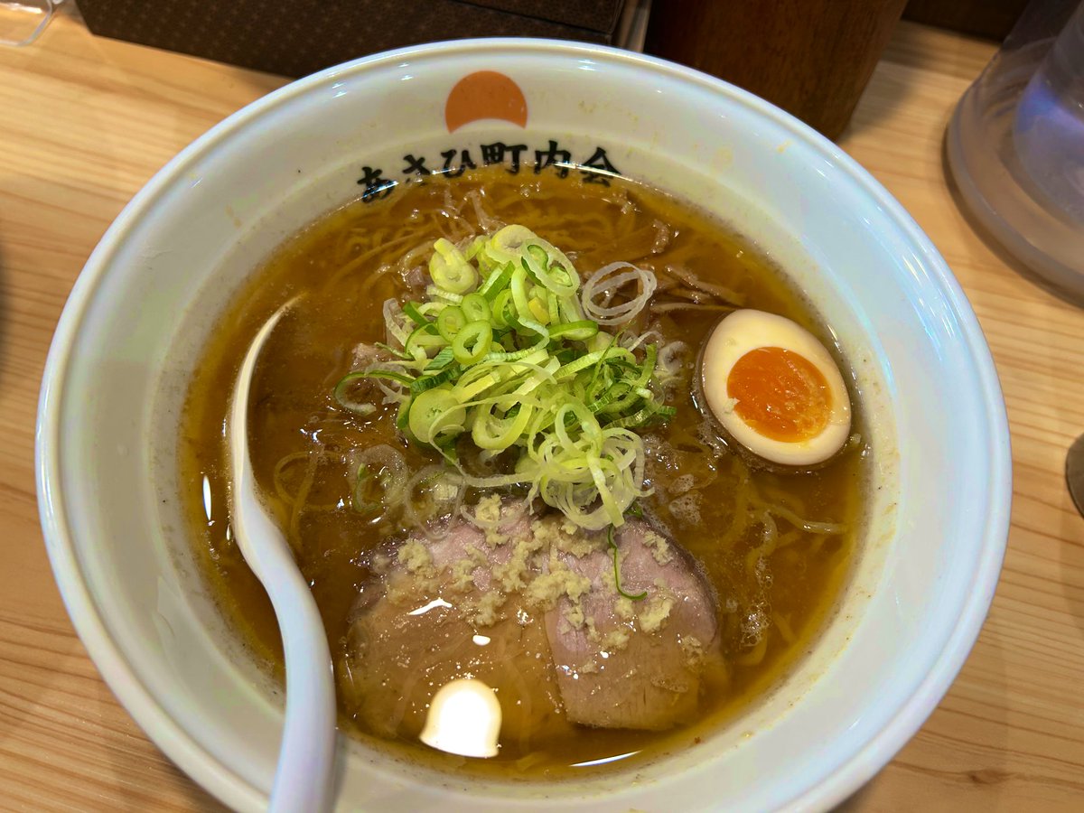 ngrkcl's tweet image. だらだら汗かきながらたべる味噌ラーメン、この夏きっと最後。別皿のもやしがなければ濃厚すぎて食べられなかったかも。堪能しました。血糖値も200越無し！
#あさひ町内会 
#TID
#IDDM