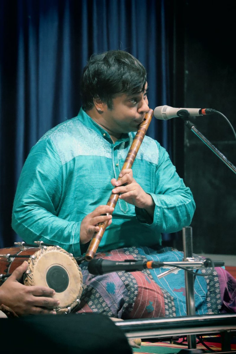 Lovely pictures from the concert in Kasargod, Kerala. A very warm and appreciative audience 
#shashankflute #shashanksubramanyam