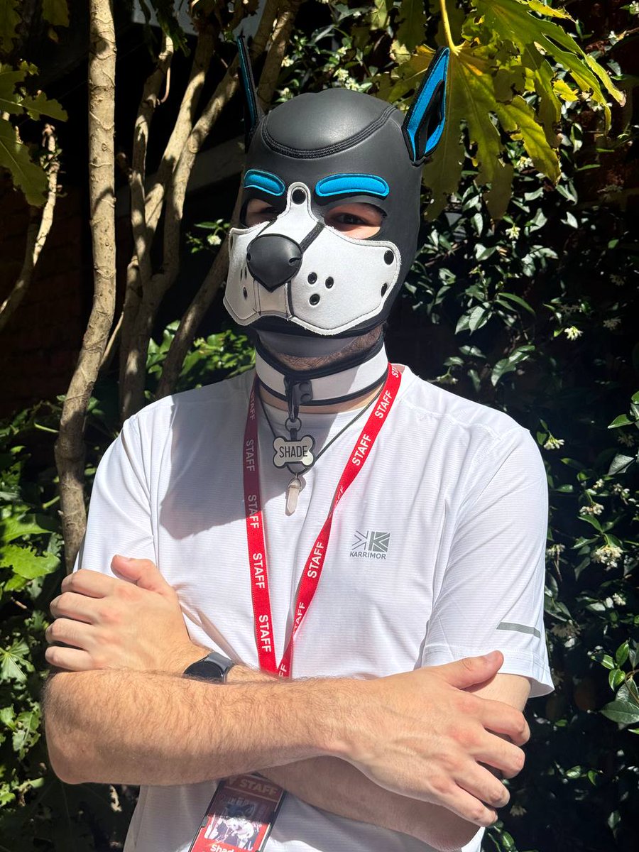 ShadeDawg's tweet photo. Perfect weather at MancFurs yesterday! Even managed to get some photos!

Remember to water your dog.. I mean flowers. I mean... Dog.

📸: @Mercuryg19 https://t.co/LlL6iqOYwd