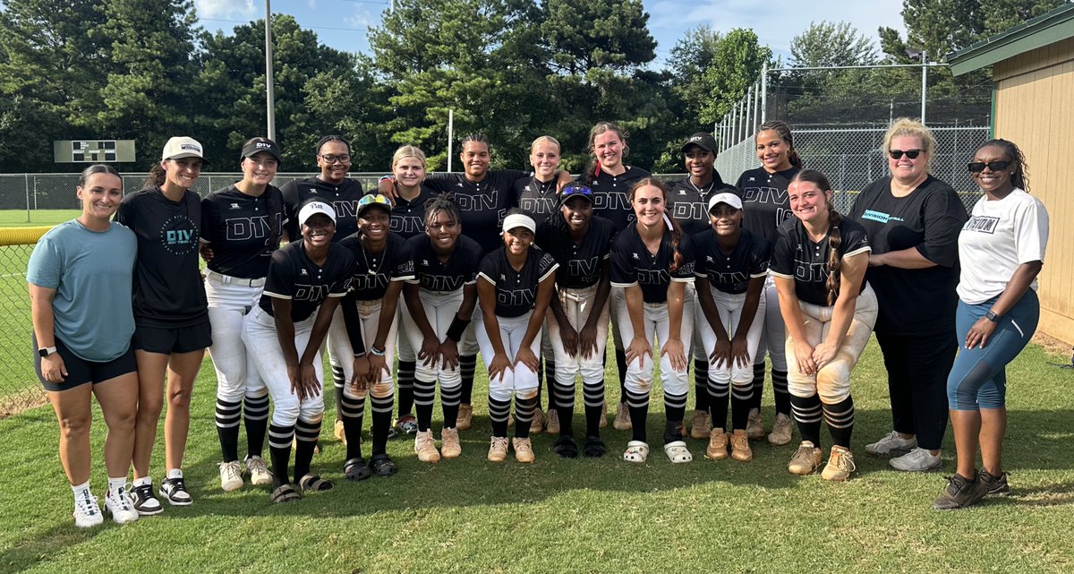 All squads heading into the 𝐒𝐖𝐄𝐄𝐓 𝟏𝟔
at Atlanta Legacy!!! 

D1VISION 16U National | LMF3 | 8:00AM 
(After BIG 8-0 WIN OVER ATL VIPERS) 

D1VISION 16U PLAT | HD | F2 | 9:45AM 
(After win over fury Plat 3-1) 

D1VISION 18U National | LMF8 | 9:45AM 
(After win 4-2 vs. Fusion)