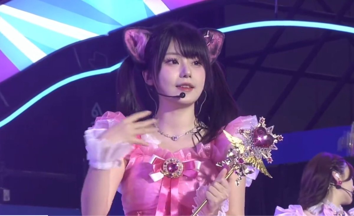 그 한명도 넘 커여워
에잇 아이링크 입덕...