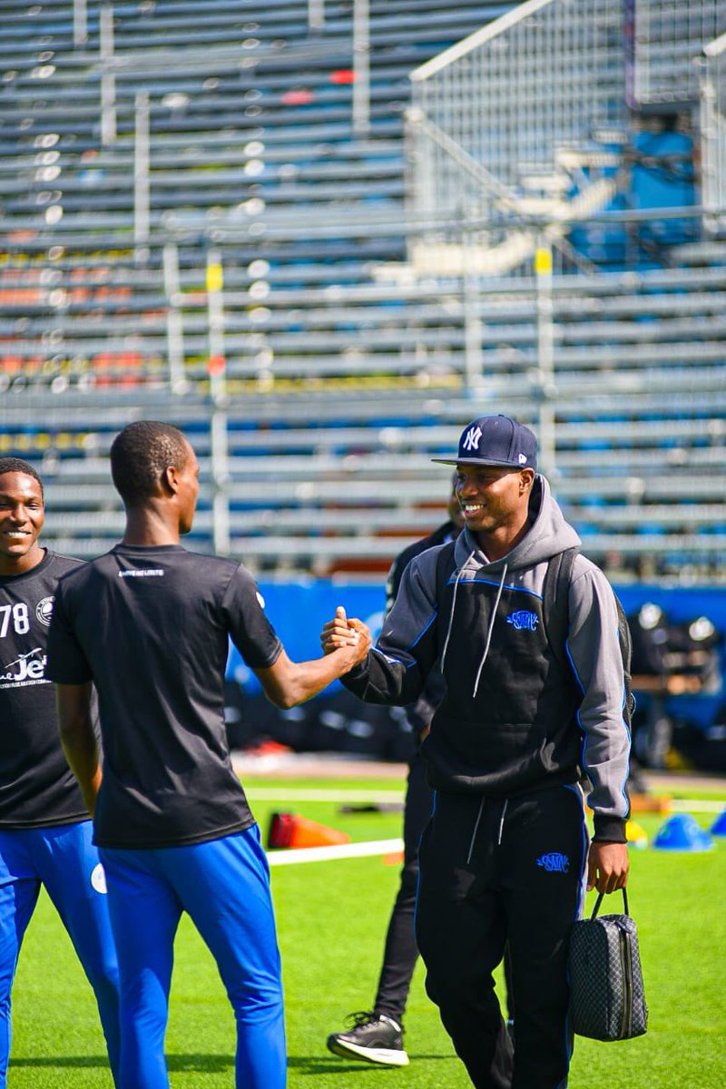 Mike_ThePundit's tweet photo. All smiles as Kparobo Arierhi visited his Beyond Limits former teammates in Sweden this morning as they get set for the 2025 Gothia Cup 

KP 👊 https://t.co/jdzVeimU8r