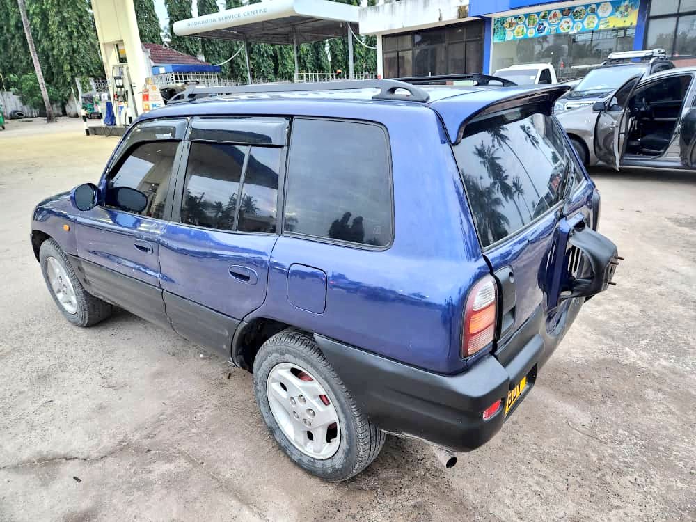 Eng_Matarra's tweet photo. RAV4 OLD MODEL 🔥🔥
REG" #BDY
◾️CC. 1990
◾️ENGINE-3S
◾️FULL AC 🌧
◾️SPORT RIMS
◾️NEW TYRES
◾️FULL DOCUMENTS
BEI -MIL 6.9
IPO DAR
CALL -0719542184 https://t.co/mikptmdkSH