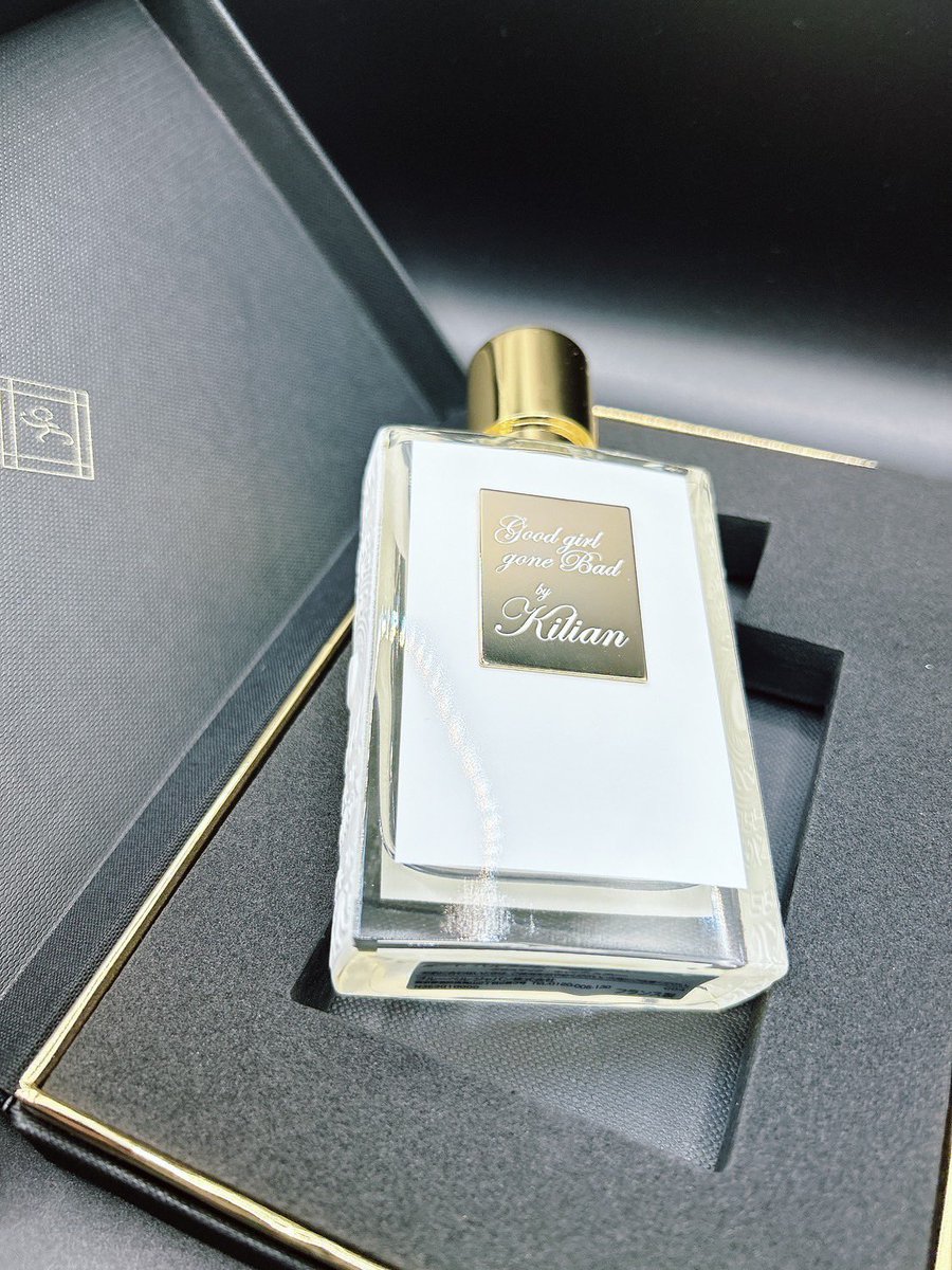 AIUEBC's tweet photo. 再販されることになりまして、三度買うことになりまして、あと前からほしかったものを買うことになりました。今年の夏も乗り越えられそうです。夏を越えれば、サロパです。

キリアン サンキッスドゴッデス 
キリアン グッド ガール ゴーン バッド 

 #キリアン
 #Kilian
 #香水 https://t.co/2D3pbSFiVP