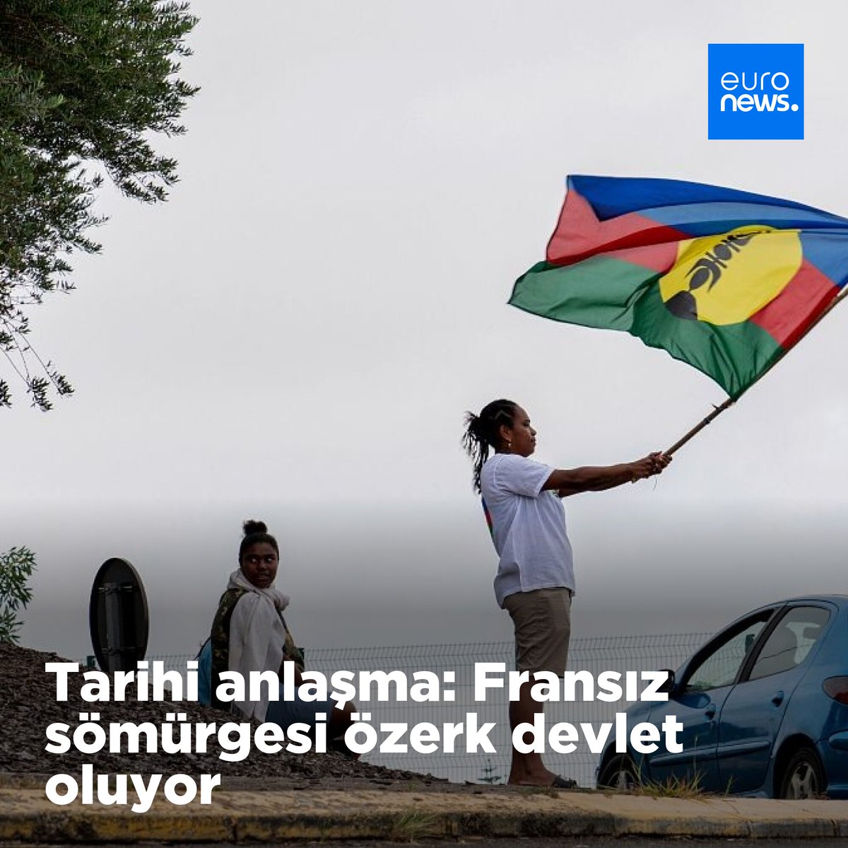 Fransa Cumhurbaşkanı Emmanuel Macron anlaşmayı 'tarihi' olarak nitelendirdi. Ancak bu anlaşma, yerliler tarafından talep edilen tam bağımsızlık için yetersiz.
➡️ l.euronews.com/th4