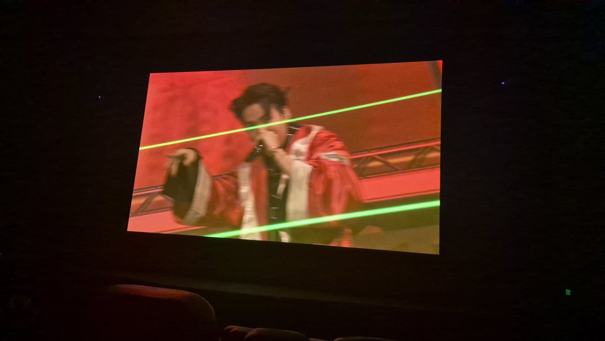 Peachy_Mamma's tweet photo. I SHOULD HAVE REMINDED MYSELF ILL BE SEEING THIS YOONGI TODAY!! 💀
#MOTSONE #HYBECINEFESTINASIA https://t.co/bPvEQhfUiV