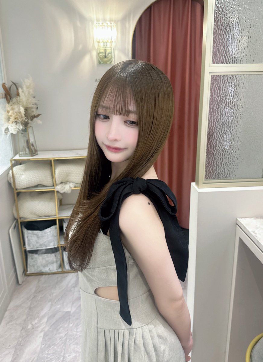 美容室に行ったので髪の毛がサラサラです！🫧 https://t.co/4aPcTODQwe