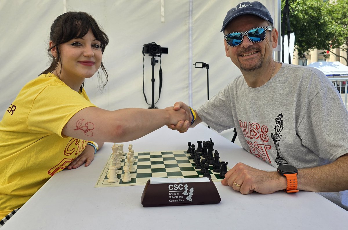 At ChessFest in Trafalgar Square, enjoying some chess with the one and only Lularobs.