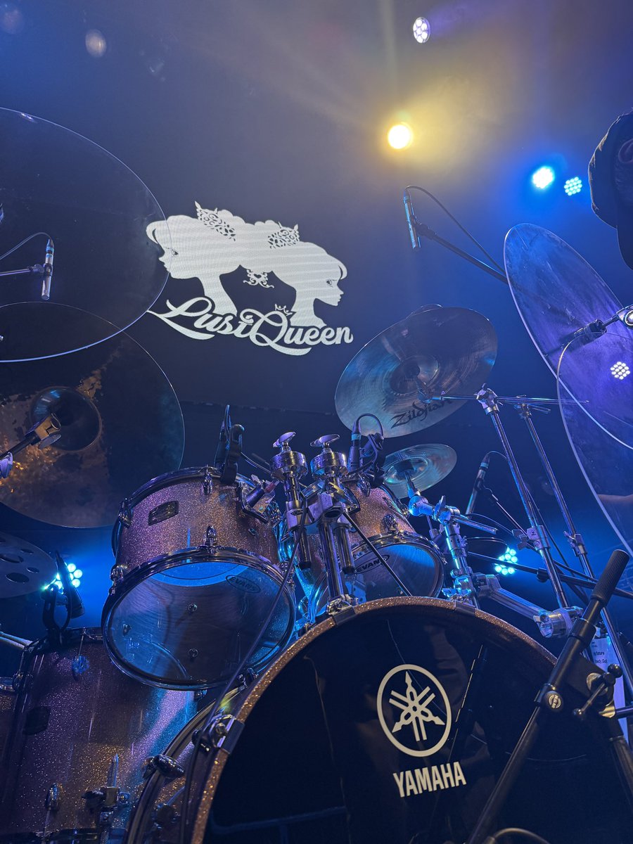 drumarin's tweet image. #LustQueen 1st ワンマンツアー
『RAISE A FLAG』＠大阪
ありがとうございました🥁

めっちゃ盛り上がりましたね〜‼︎
皆さんの熱気がステージまで
伝わって来て最高でしたっっ😆🔥

早いものでツアーも折り返し…
楽しい時間はあっという間や😭
最後までよろしくお願いします！

#レイフラ横名阪