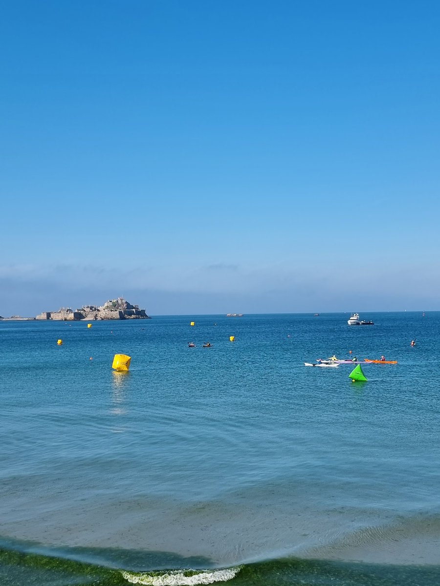 St Brelade's Community Police Officer tweet media