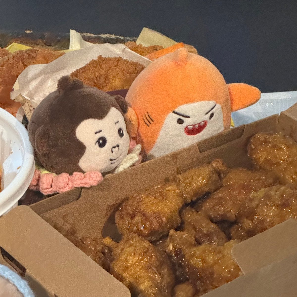 orange_mandu's tweet photo. 동퓨분들이랑 넷이서🧡

같이 보니까 너무 재밌음😆 https://t.co/CG3UwbqQSN