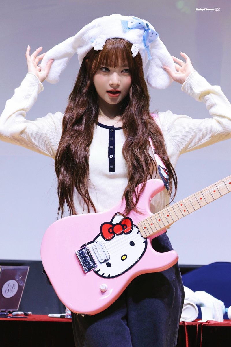 babyclover_hec's tweet image. 250323 🎸🪽

#르세라핌 #홍은채 #은채 #ウンチェ
#LE_SSERAFIM #HONGEUNCHAE