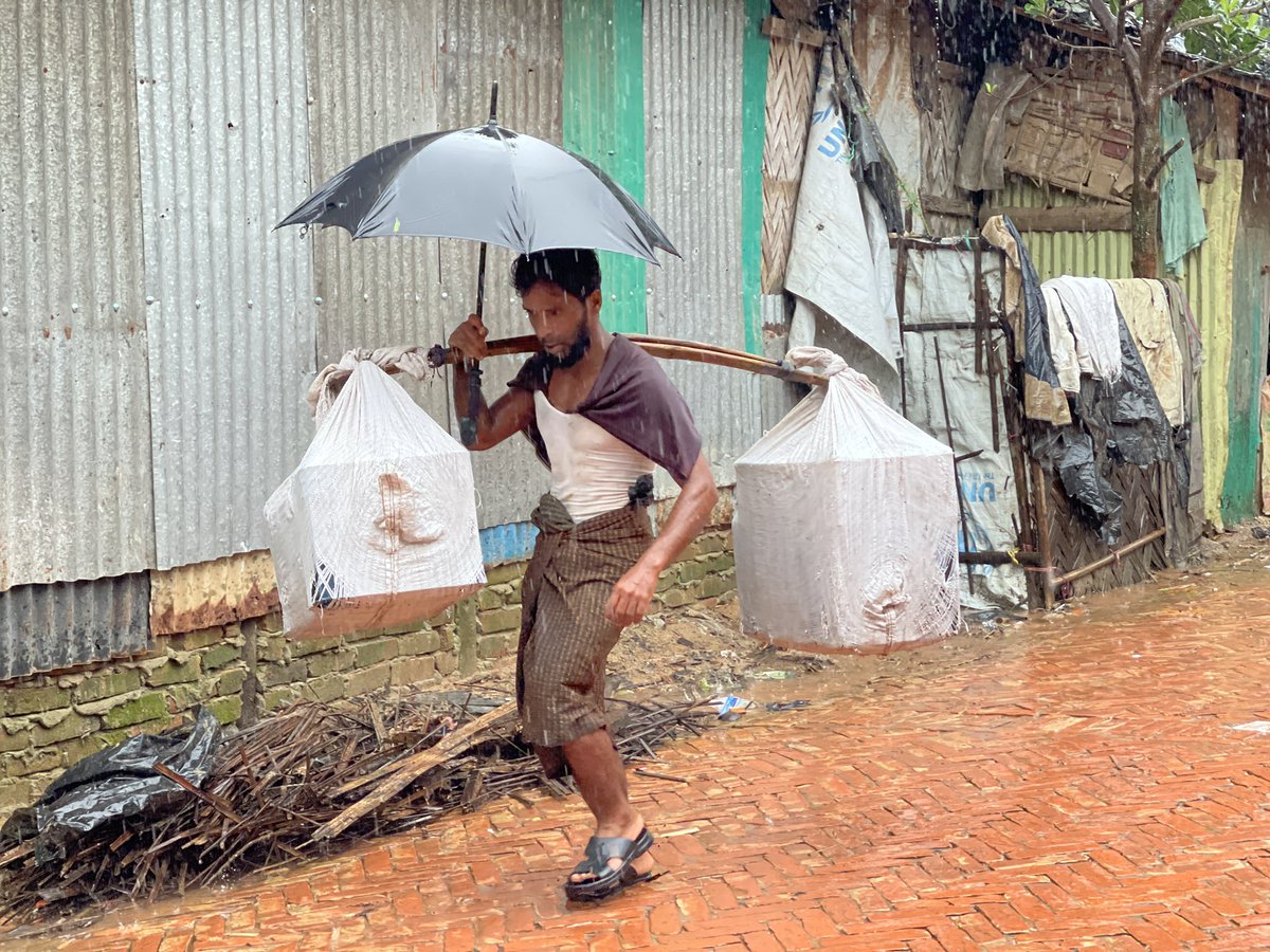 Every day in the Rohingya refugee camps is a struggle for survival. Families live in crowded shelters made of bamboo and tarpaulin, facing heat, rain, and health challenges. Food, clean water, and medicine are limited. Despite the hardships,
#homelesspeople #UnitedStates