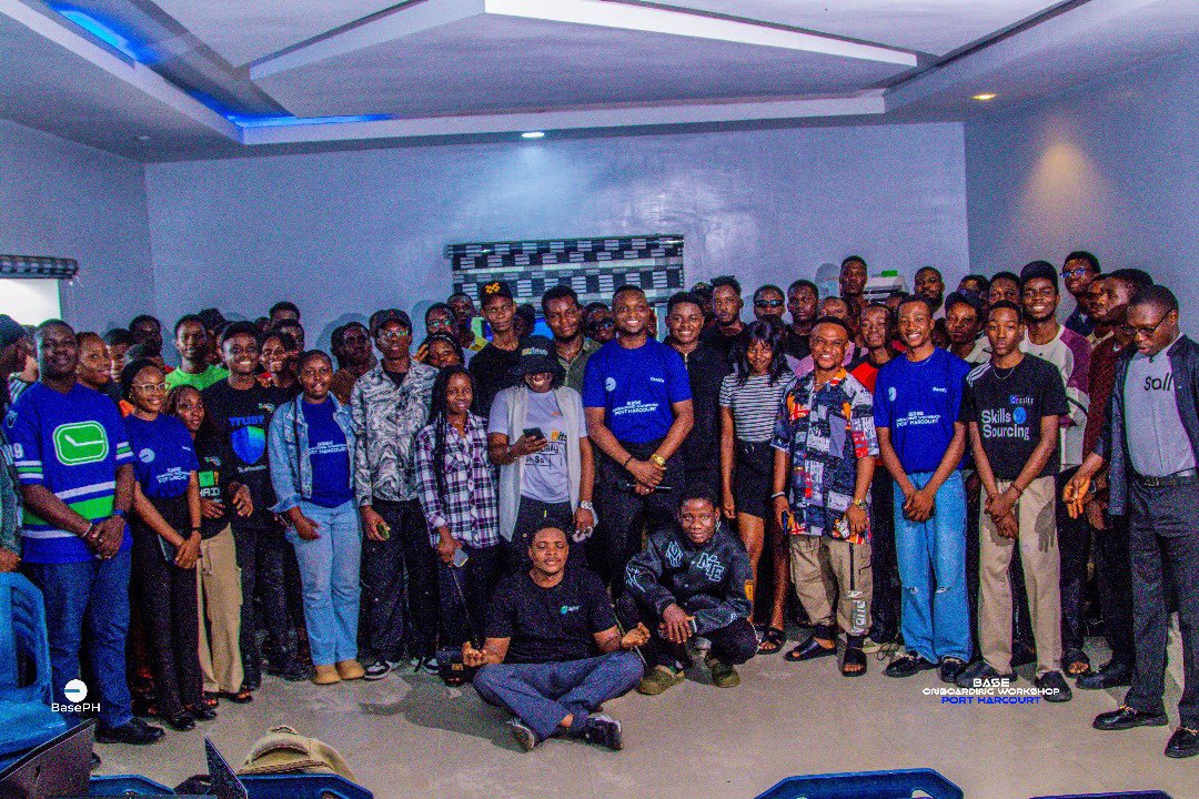 BENEDICT FRANK🎮 #BORDERLESS 3.0 (@benedictfrank_) on Twitter photo I love this too, from the <a href="/base/">Base</a> builders onboarding session Portharcourt.
Hosted by <a href="/BasedOnes_/">Based Ones</a> <a href="/OhwodiasaPraise/">Praizohwos.base.eth</a> I love this too, from the <a href="/base/">Base</a> builders onboarding session Portharcourt.
Hosted by <a href="/BasedOnes_/">Based Ones</a> <a href="/OhwodiasaPraise/">Praizohwos.base.eth</a>
