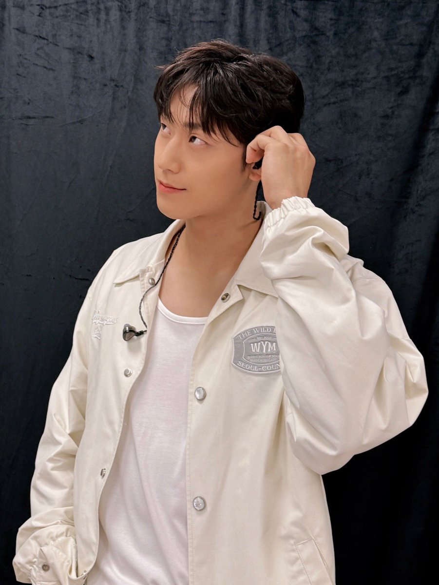 Ldh_thfan's tweet photo. <#Update_ldh> 250712
โดฮยอนในชุด black and white ที่ไทเป
น่ารักและหล่อมากค่ะ 🖤🤍
📍ig: ldh_staff
https://t.co/lDiy8vY0wB
#이도현 #LeeDoHyun #อีโดฮยอน
#Re_DOHYUN #Re_DOHYUN_in_TAIPEI https://t.co/9Ge90S3eWx