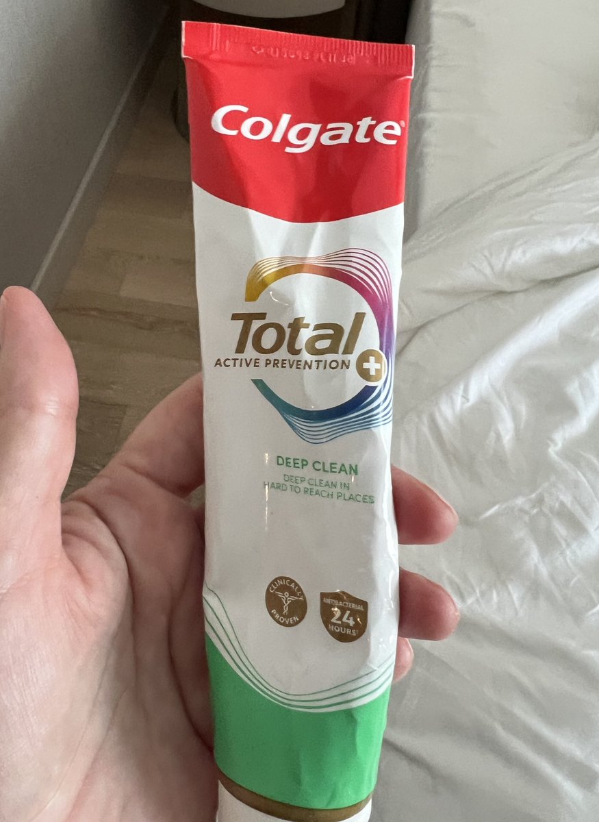 Stephanie deGiorgio tweet media