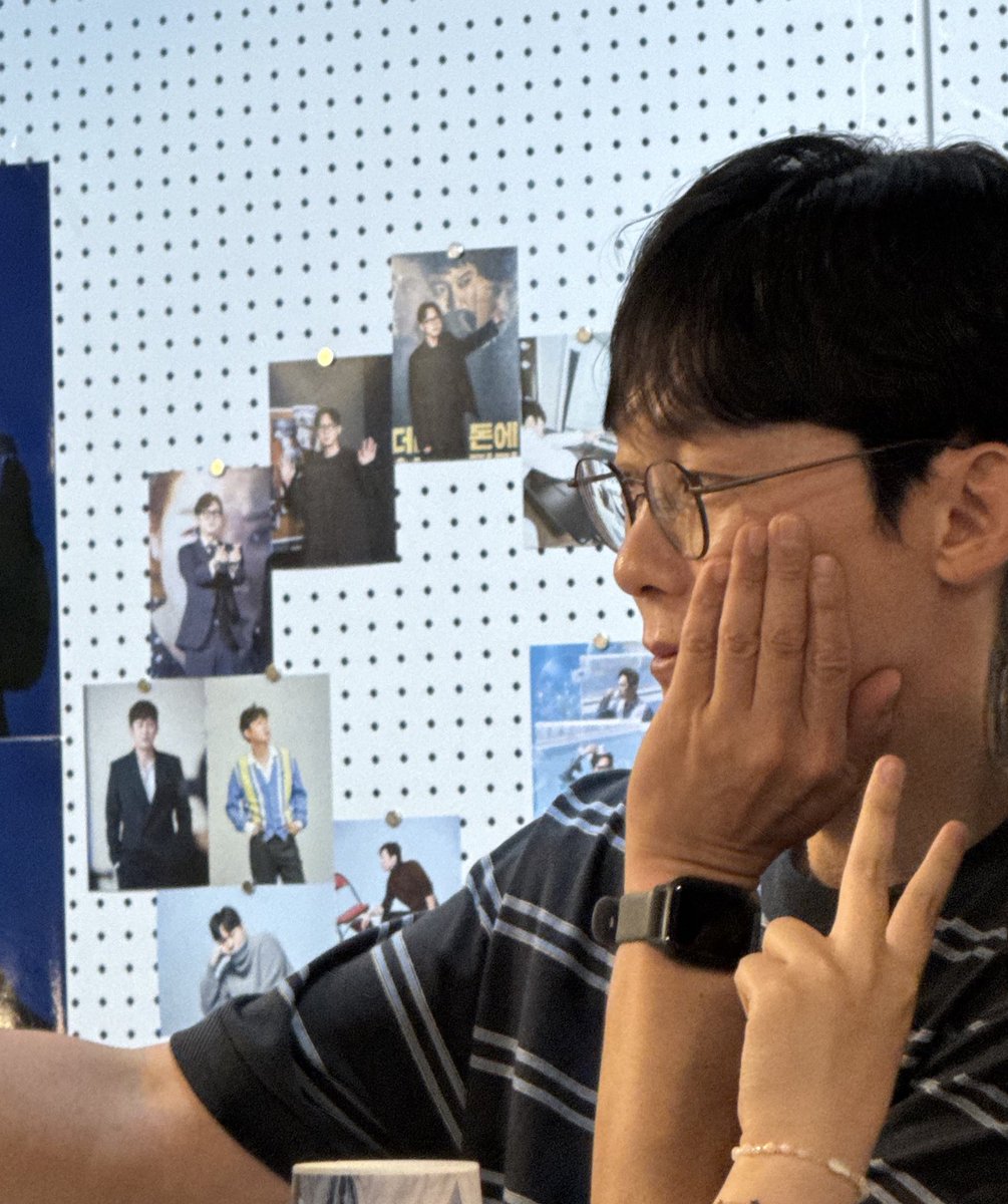 byongbyung's tweet photo. 이렇게 귀여운 49세를 봤나...(´°̥̥̥̥̥̥̥̥ω°̥̥̥̥̥̥̥̥｀) https://t.co/Qg8S5ZYRH7