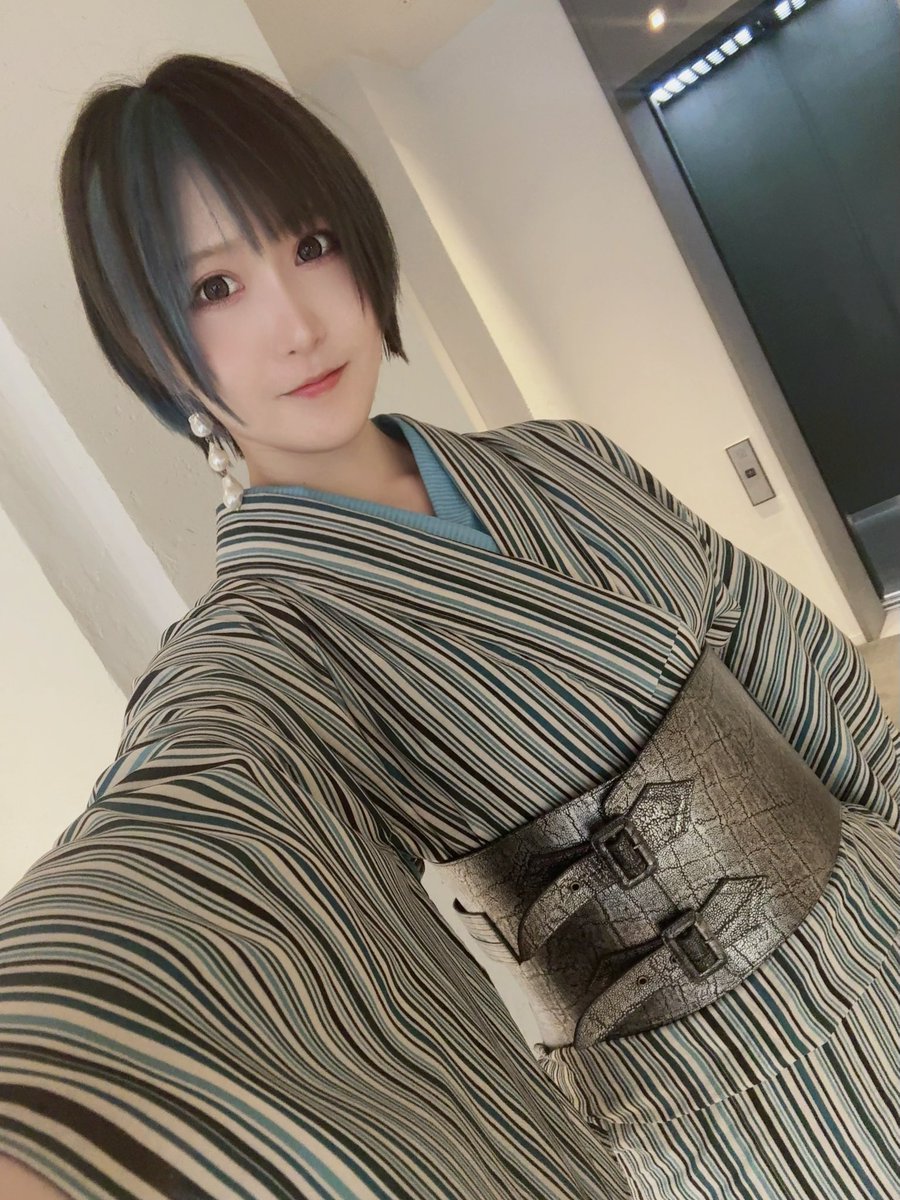 和装やアバヤなど体型わからない服ばかり着てると油断して太るので最近私服はボディラインのわかる服を心がけてる…🙂

でも今日は浴衣。夏だしね☀️