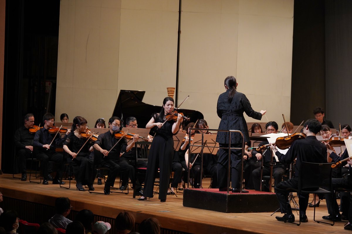 昨日（7/12）網走市民会館にて札響演奏会が開かれました🎻
網走市クラシック音楽鑑賞会実行委員会様主催、網走信用金庫様の特別協賛をいただき、満員のお客様に迎えられ、素晴らしいコンサートとなりました！
ご来場誠にありがとうございました！
指揮：#喜古恵理香 #札響