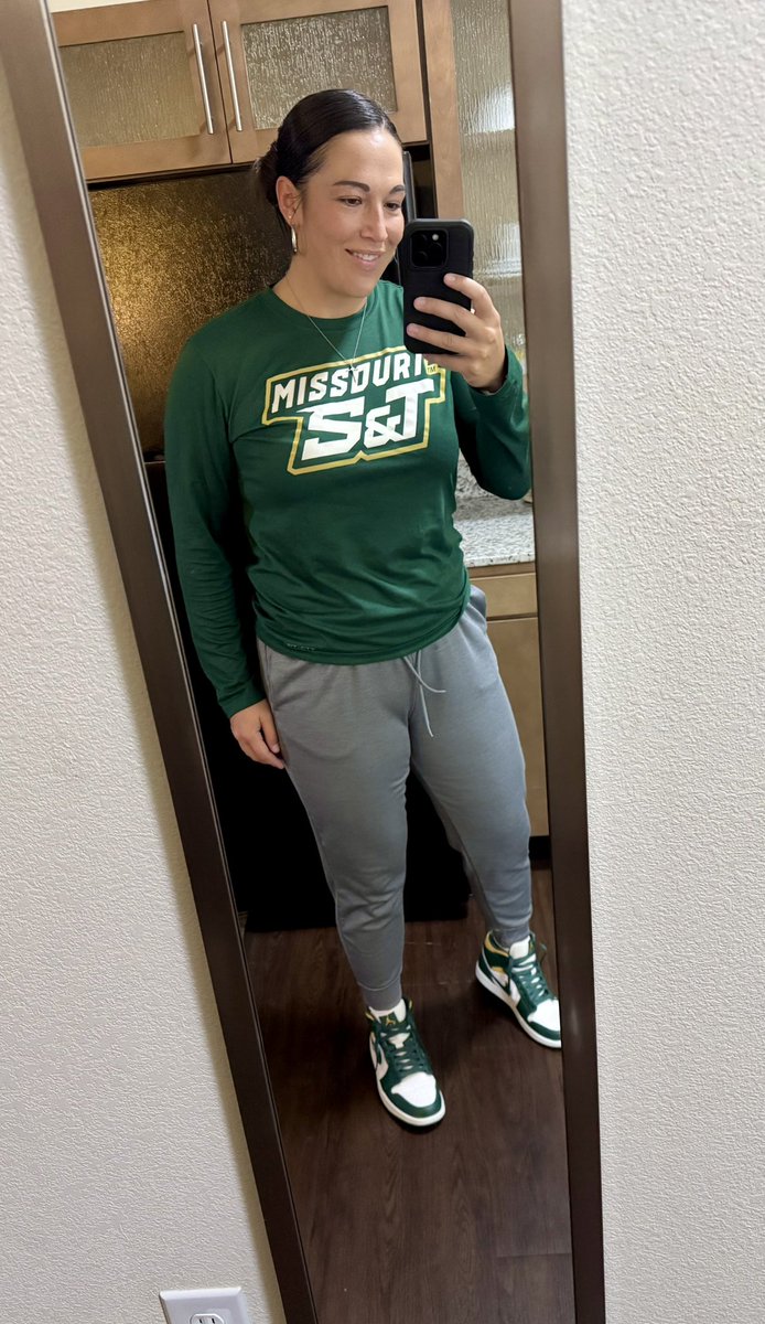 Umm Day 4!? 
🌹 Championship