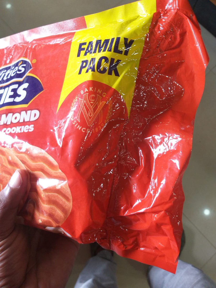 gsoumyag's tweet image. Seriously @McVitiesIndia, @mcvities_ng  what's going on with your "family pack" biscuit packaging? It's flimsy, easily torn, and feels incredibly cheap. Not the quality I expect from your brand. Major letdown! #McVities #PackagingProblems #PoorQuality