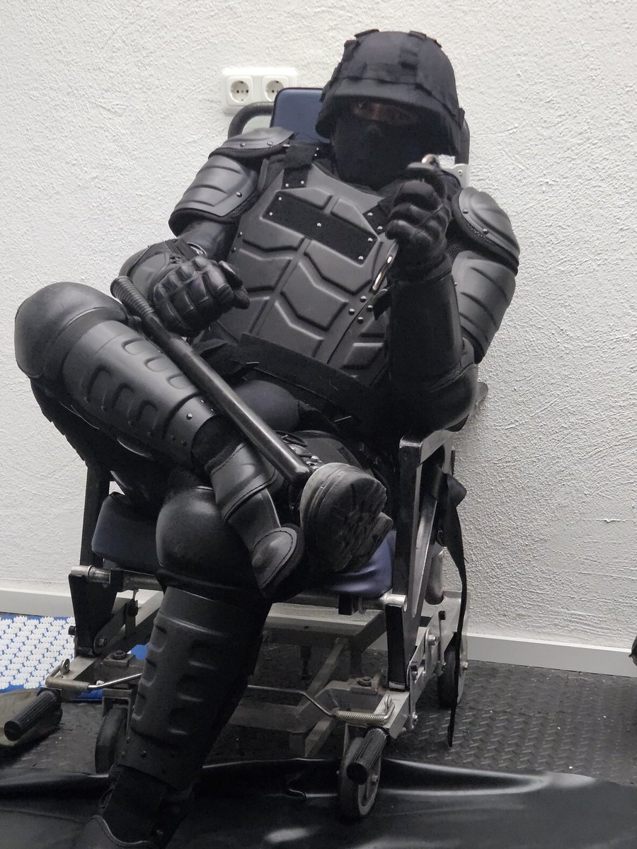 rubbertinkerer tweet media