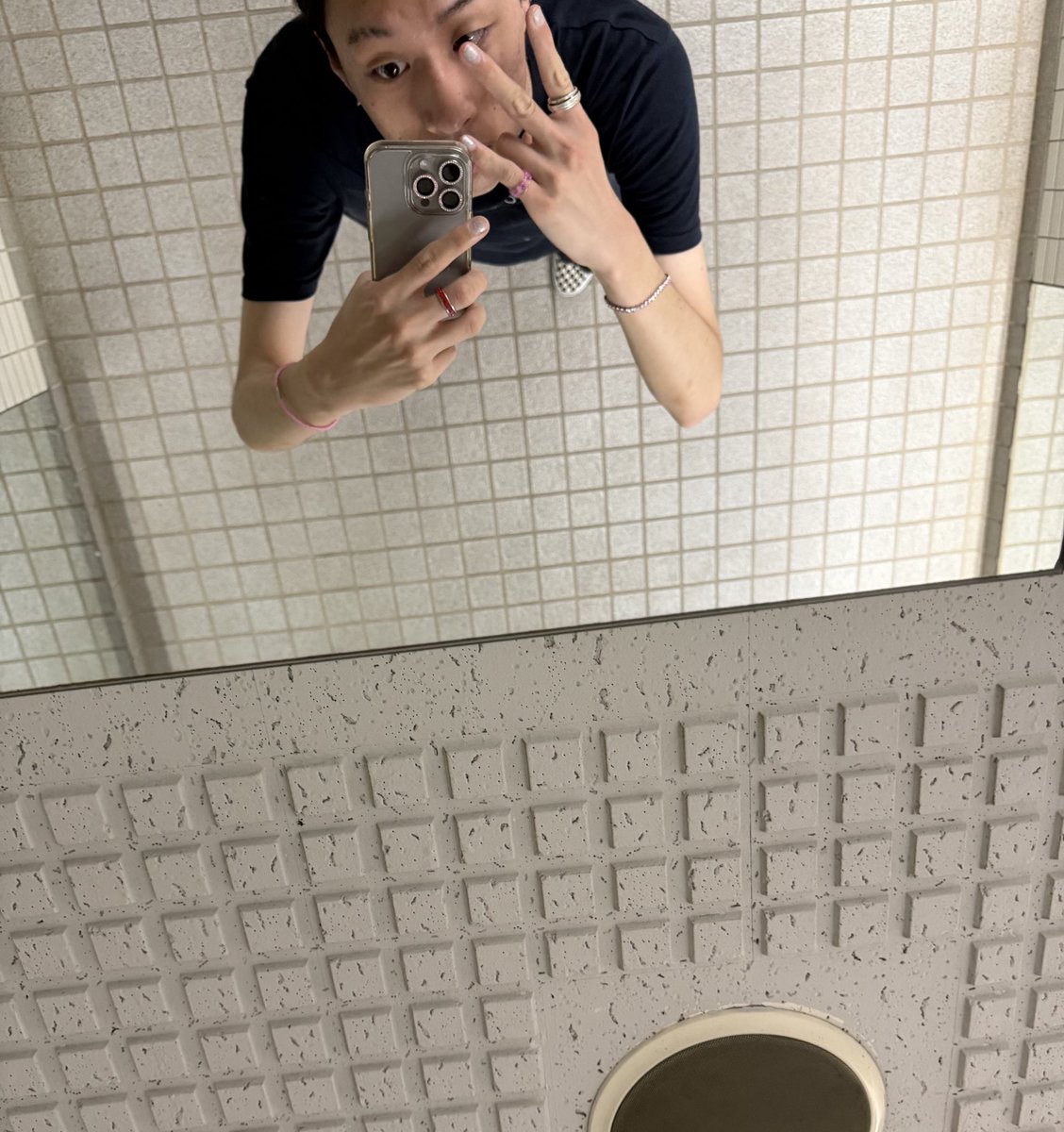 2vounce's tweet image. #V2V #LYFE vv