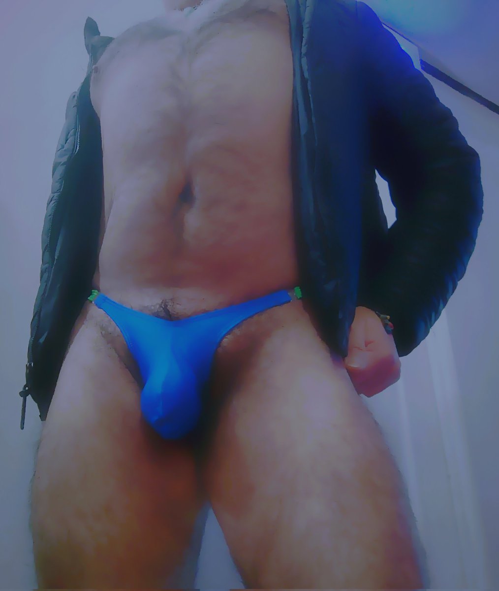 ThongLoverChile's tweet photo. #SaturdayNight #blue #blue @daddysccp https://t.co/s6YOOrZVMu