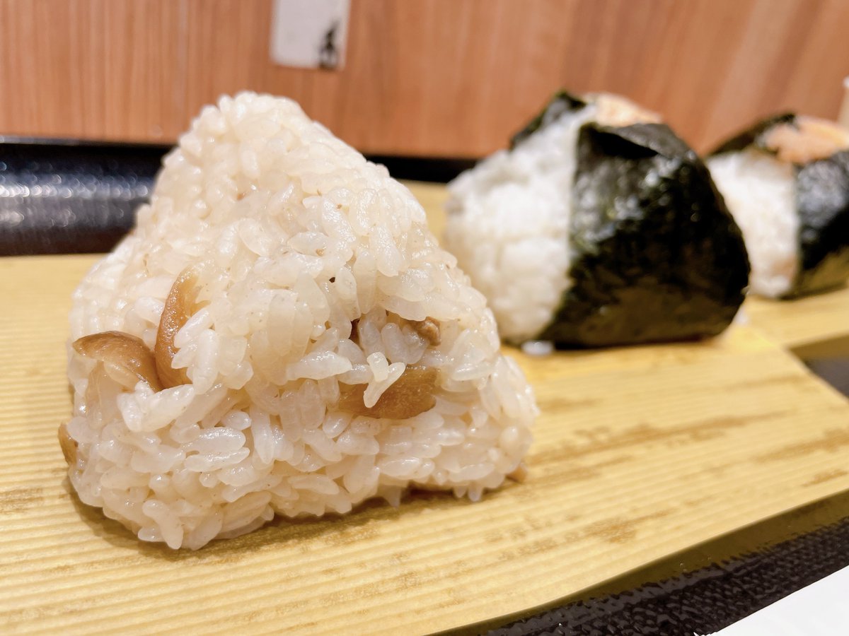 fp0000002's tweet image. 定期的におにぎり屋さん行きたくなる