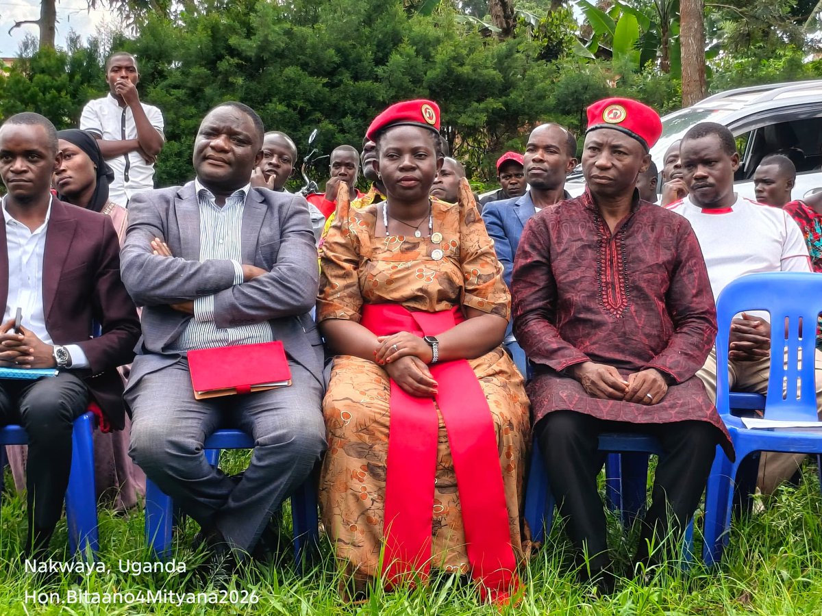 MityanaFinest's tweet image. Police have yet again blocked Hon @NalubegaFaustaB from holding a peaceful meeting with her supporters at Gombolola Grounds, Mityana!
