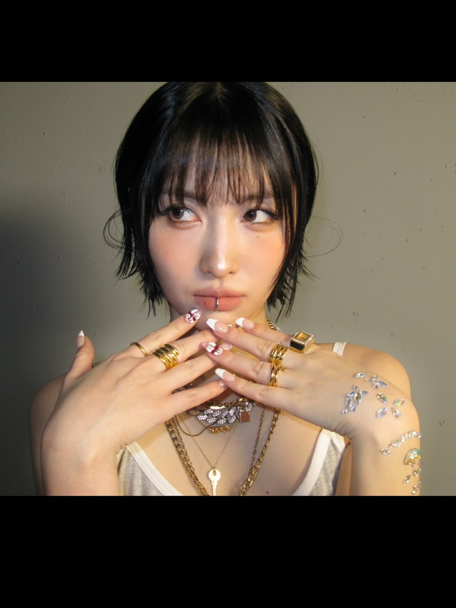 모스타 

🌫️🌫️🌫️🌫️🌫️ 

#모모 #MOMO 
#트와이스 #TWICE
#THISISFOR
#ENEMY
<a href="/JYPETWICE/">TWICE</a>