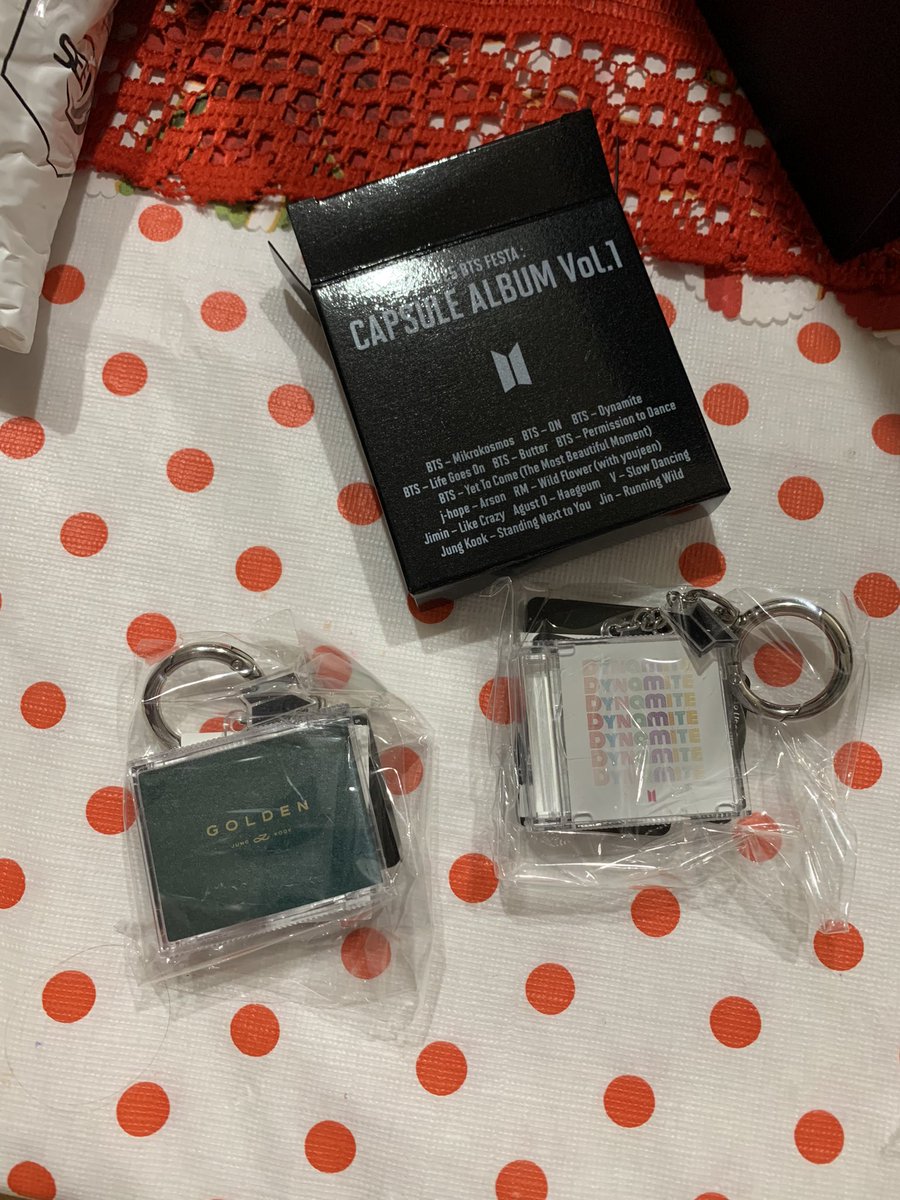 illegalbangtan7's tweet photo. And got these for a ga https://t.co/DAtRCYFnCI