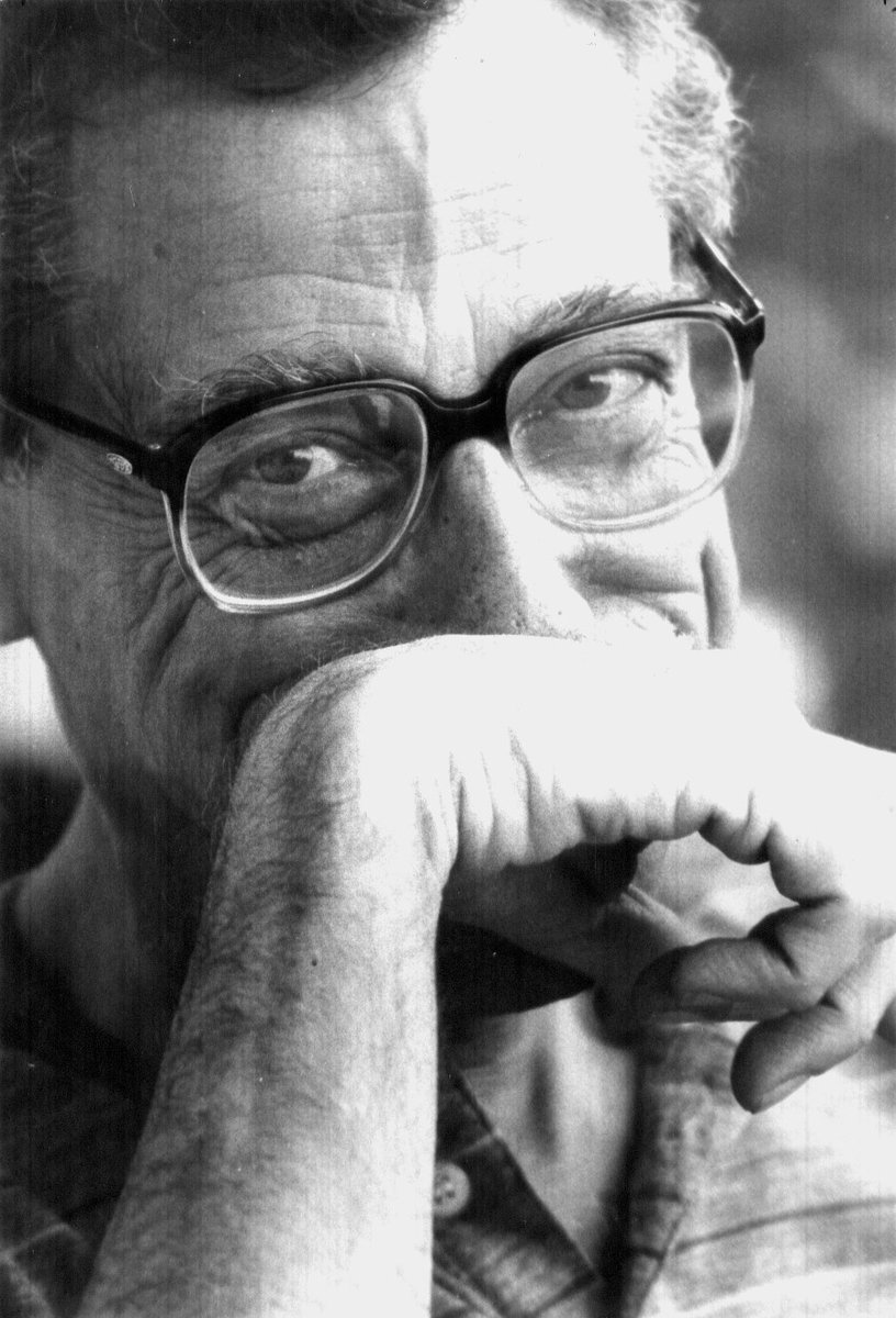 🖋️ #BilgeKarasu’yu Saygıyla Anıyoruz

13 Temmuz 1995’te aramızdan ayrıldı.
Ama sözcükleri, cümleleri, metinleri bizimle.
Okurları, öğrencileri, düşünen ve yazan herkes için hâlâ bir pusula.

Bilge Karasu, yalnızca Türkçenin değil, dünya edebiyatının da önemli yazarlarından biri.