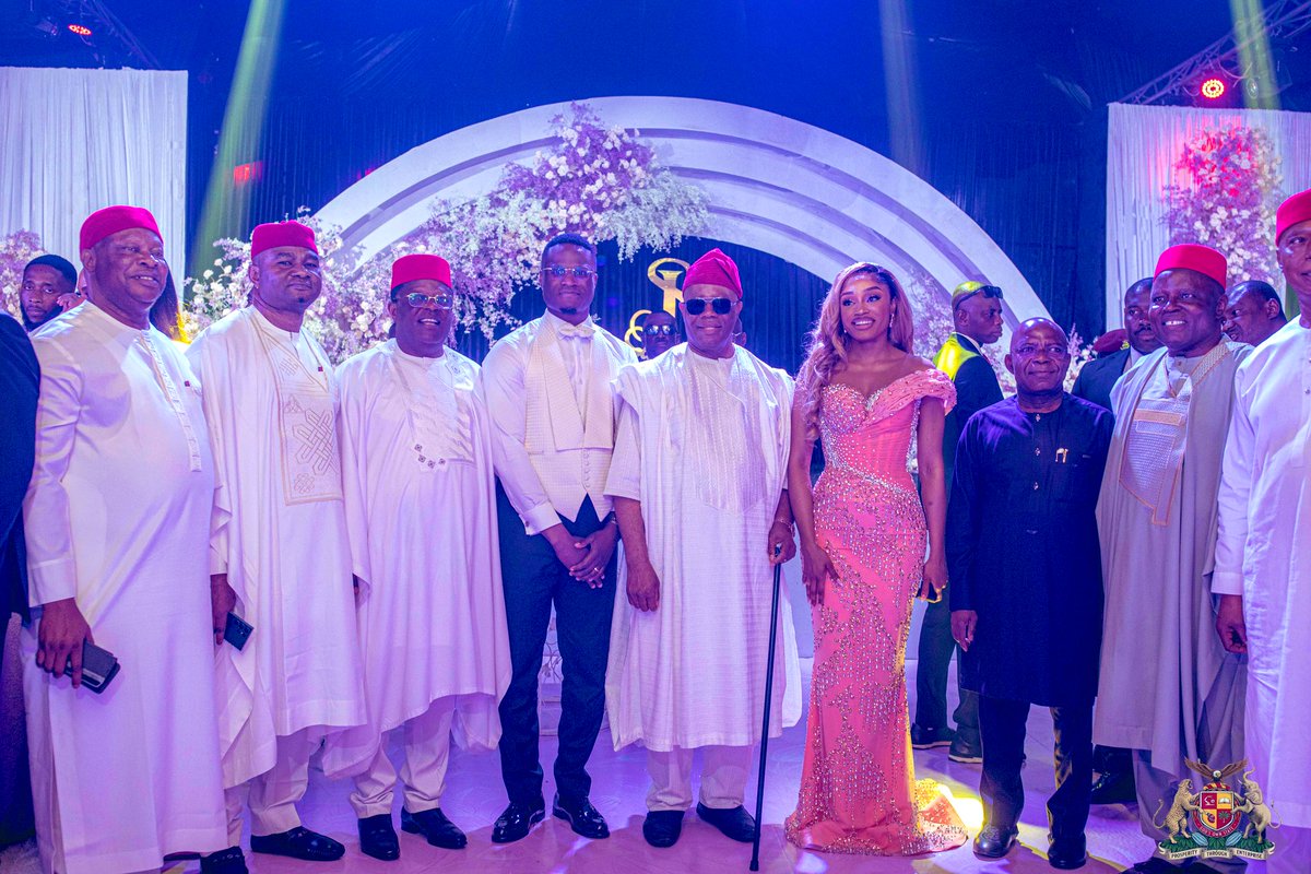 Ike monday tweet media