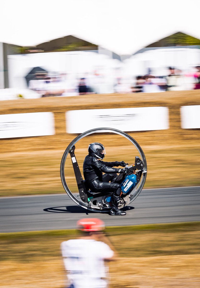 Dernier jour du Festival of Speed de Goodwood ce dimanche. Venez nombreux suivre le Shoot-Out en direct, et avec nos commentaires Français ! Début du live dès 9h20, et pour 10 heures sans interruption !

🔴 youtube.com/watch?v=lE_wtB…

#FoS #GoodwoodFOS
