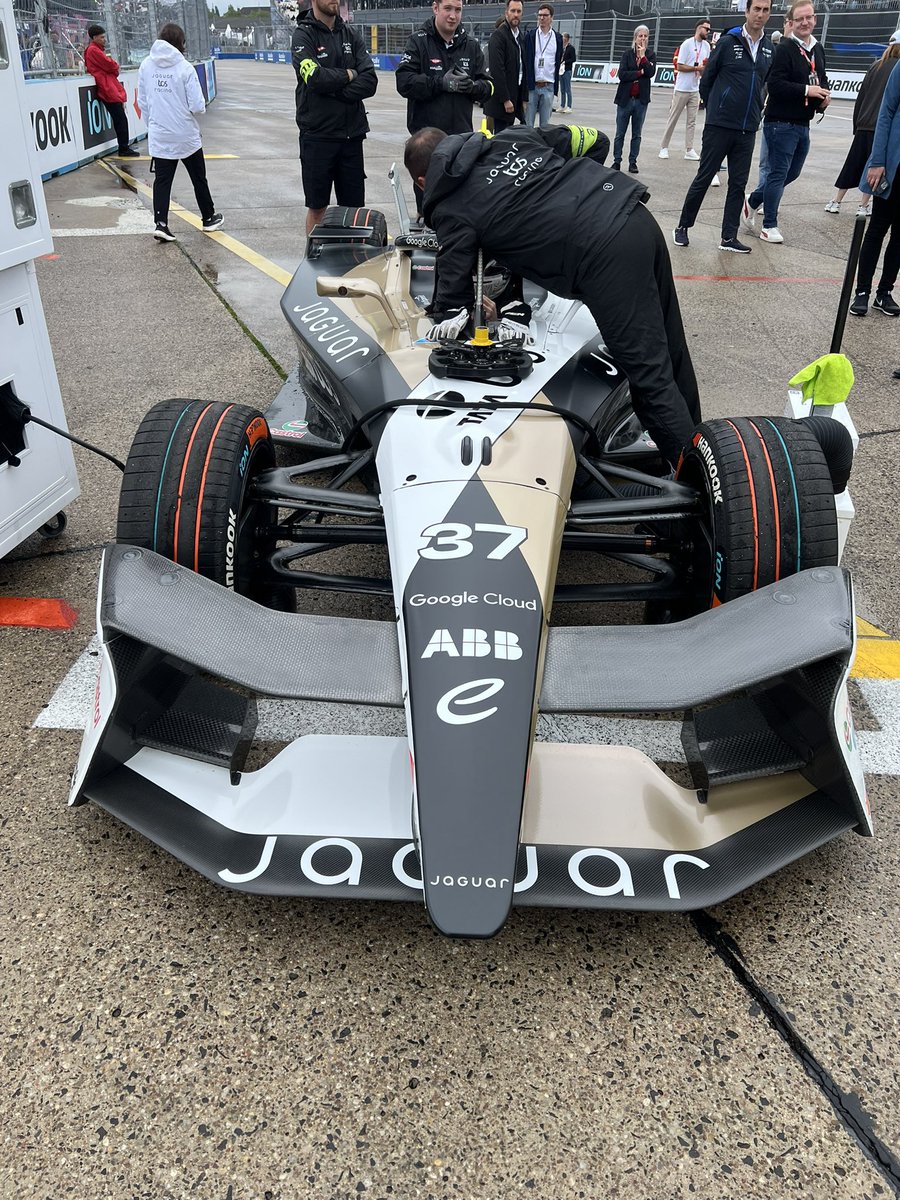 David Williams tweet media