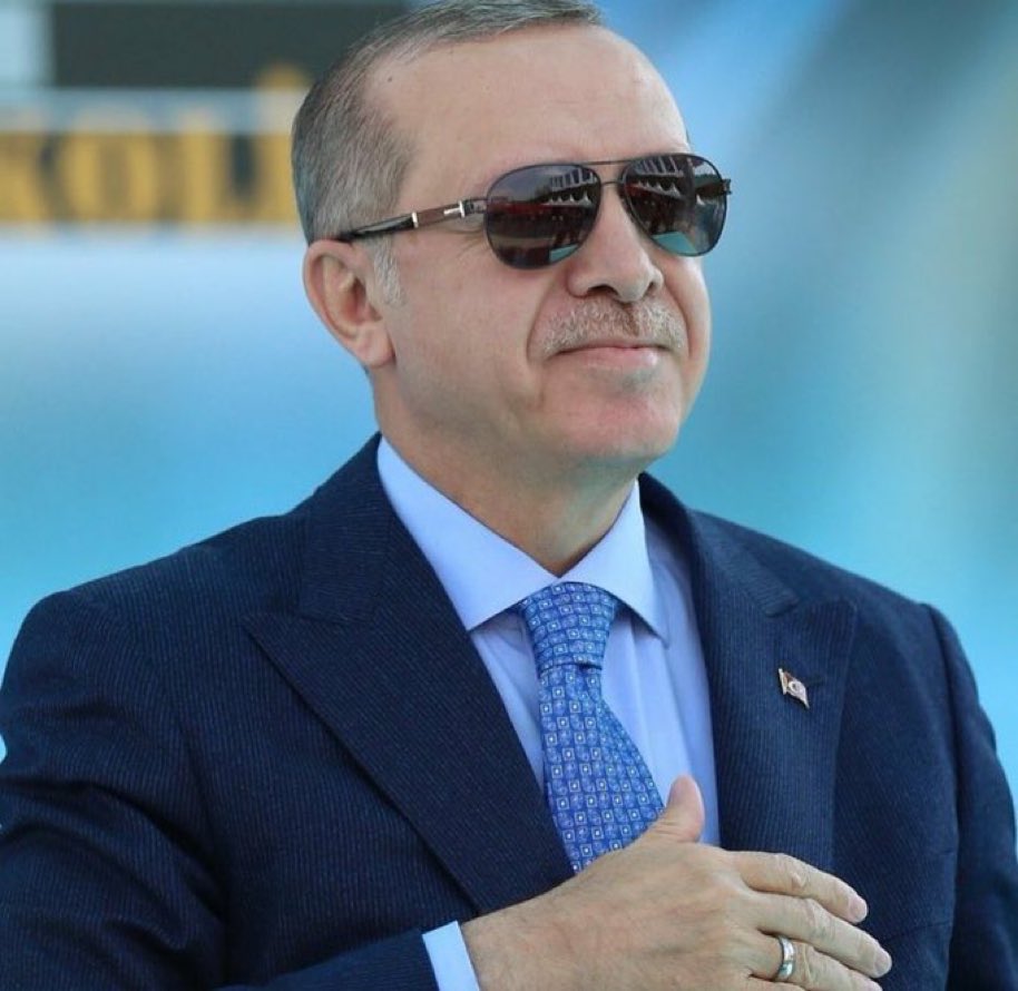 📌40 yıllık Fetö belasını bitirdi 

📌55 yıllık PKK'ya silah bıraktırdı.

📌100 yıllık vesayetcileri yok etti 

📌86 yıl sonra Ayasofya'yı yeniden açtı

Sevmeyelim de taşa mı dönelim?

Terörsüz Türkiye.