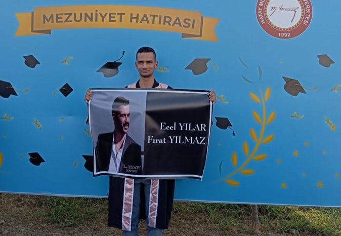 Mezun Olan Her Kardeşimizle İftihar Ediyoruz <a href="/AlihanDoner/">Alihan DÖNER</a>  <a href="/OmerSolgun1964/">Omer Solgun</a> 
hataygazetesi.com/siyaset/mezun-…