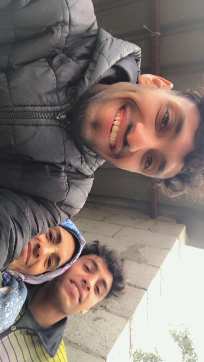 mahmoudqwaiderr's tweet image. STOP SCROLLING ✋ 🛑
YOU CAN HELP US 😭
My family is hungry and we do not even have flour for bread we are so tired of the war
Share our story and donate to use to feed us please
gofund.me/40fb06ee