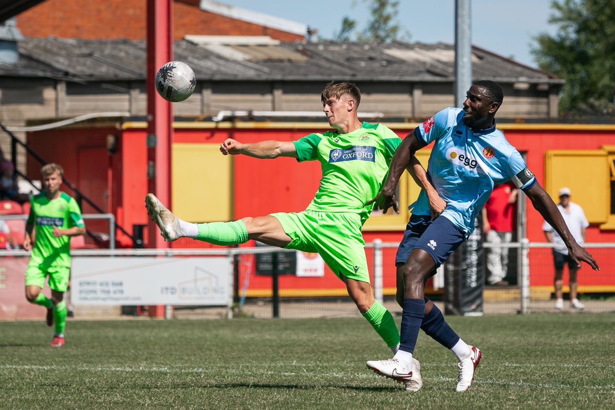 sgodfrey's tweet photo. 📸 | @BanburyUnitedFC 2-3 @OxCityFC 

An entertaining game in sweltering conditions, with Oxford City looking in good shape for large parts of the 90. 

My match pictures can be found via this link: https://t.co/mJVadL6tbF https://t.co/9l9dZdem4R