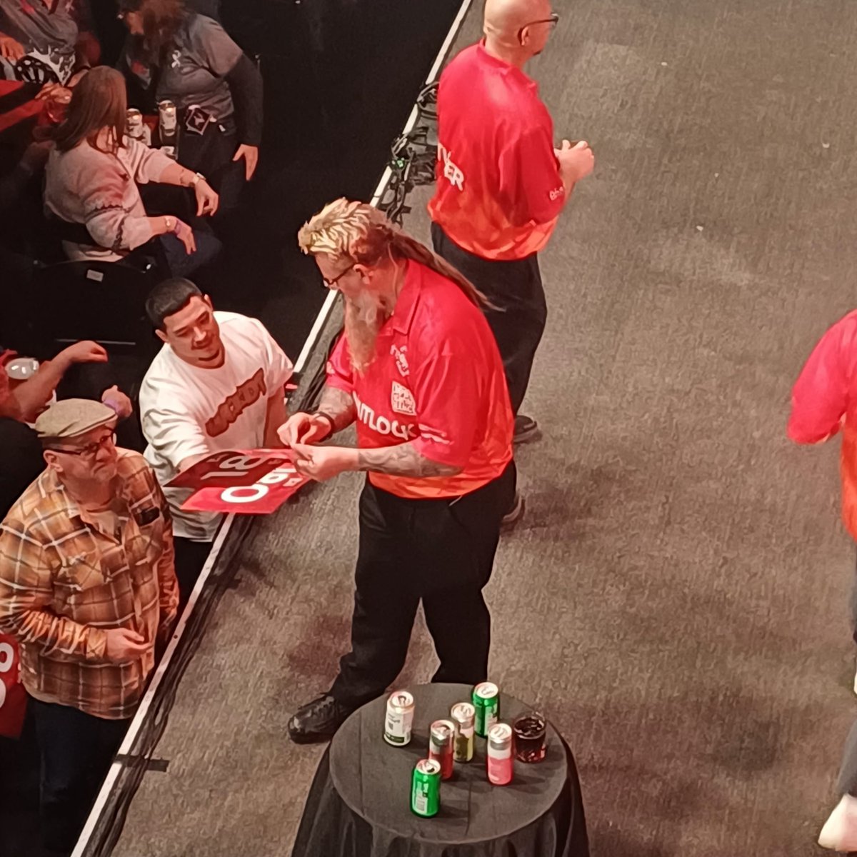 SWhitlock180's tweet image. 🇦🇺Pleased to be a part of a great night in Adelaide so far this evening, and to get behind the @wallabies in an official event ahead of the upcoming Lions series.
Can't wait to watch it next week!
@lionsofficial
@ModusDarts180 @Winmau @EmpireFightingC @THEDJSHOP @SeniorsDarts…