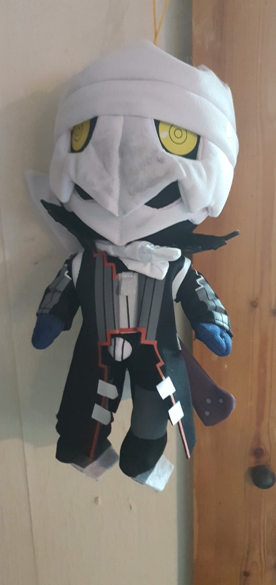 Could anyone help me find out who this is and what it is from, I think it may be from persona? :) 
#gaming #geek #manga #anime