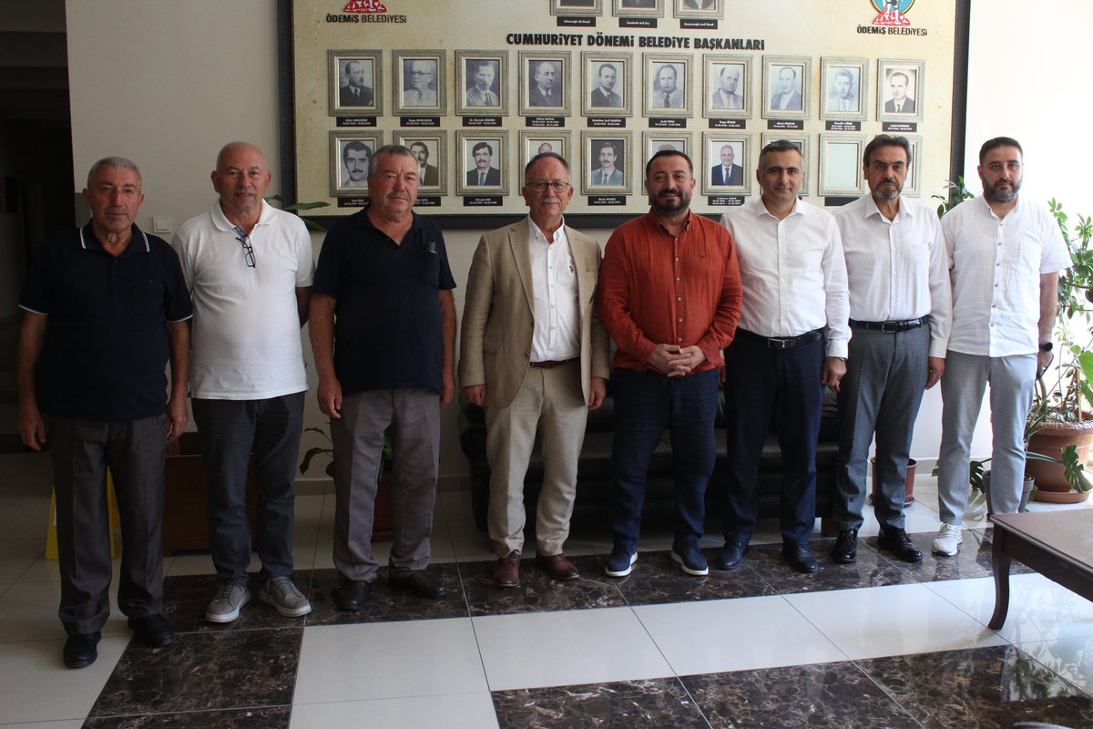 Geçtiğimiz hafta Ödemiş'te yaşanan yangın felaketi sebebiyle İzmir İl Başkanı Zekeriya Hazırbulan, Ödemiş İlçe Başkanı Şahap Bozkurt, Beydağ İlçe Başkanı Mustafa Bekar ve il ve ilçe yönetim kurulu üyeleri ile birlikte Ödemiş Belediyesine  “geçmiş olsun” ziyaretinde bulunduk.
