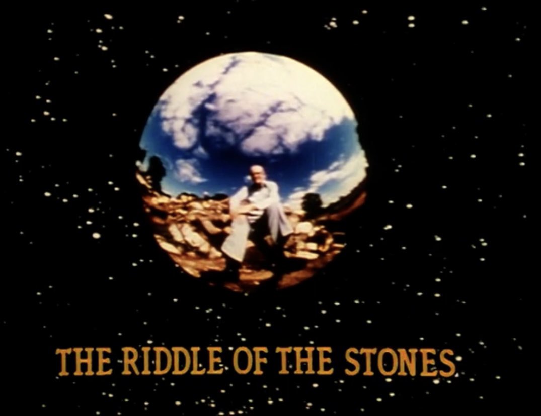 Spiddly's tweet image. A chance to revisit television from 45 years ago with an episode of ‘Arthur C Clarke’s Mysterious World - The Riddle Of The Stones.’
Moodily shot, Gordon Honeycombe narrating with gravitas. And that theme tune? Chef’s kiss youtu.be/0XhICVkU3bU?si…
#StandingStoneSunday