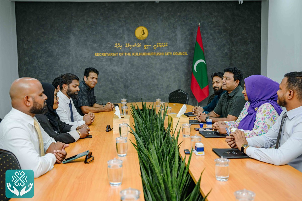 Handing over of the construction site of the project ‘Construction of Dhamanaveshi (Remaining works) at Kulhudhuffushi City was signed between the Ministry of Health, the Road Development Corporation Limited, Kulhudhuffushi Regional Hospital, and the Kulhudhuffushi City Council