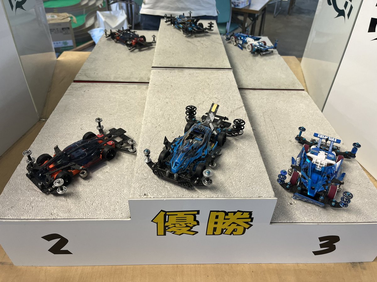 Mini4S7's tweet image. 裏レース結果
優勝 チャラファイア選手
準優勝 ふっふっ選手
3位 タケソン選手
入賞おめでとうございます㊗️