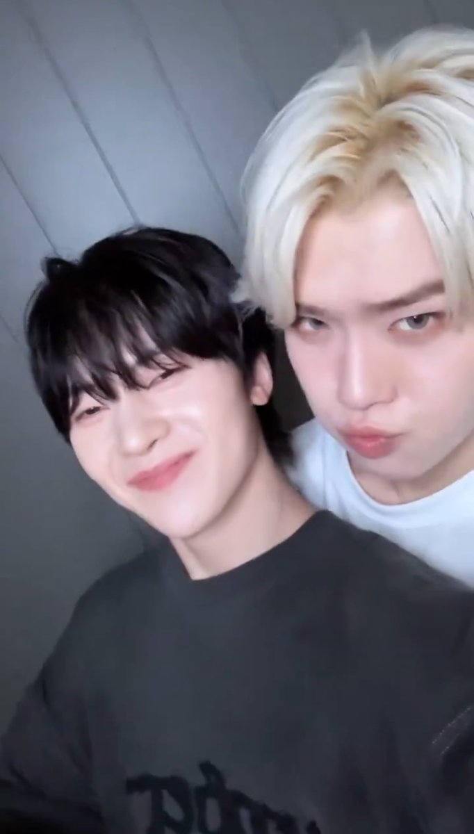 matthew 😄☺️               taerae🤨🐡
