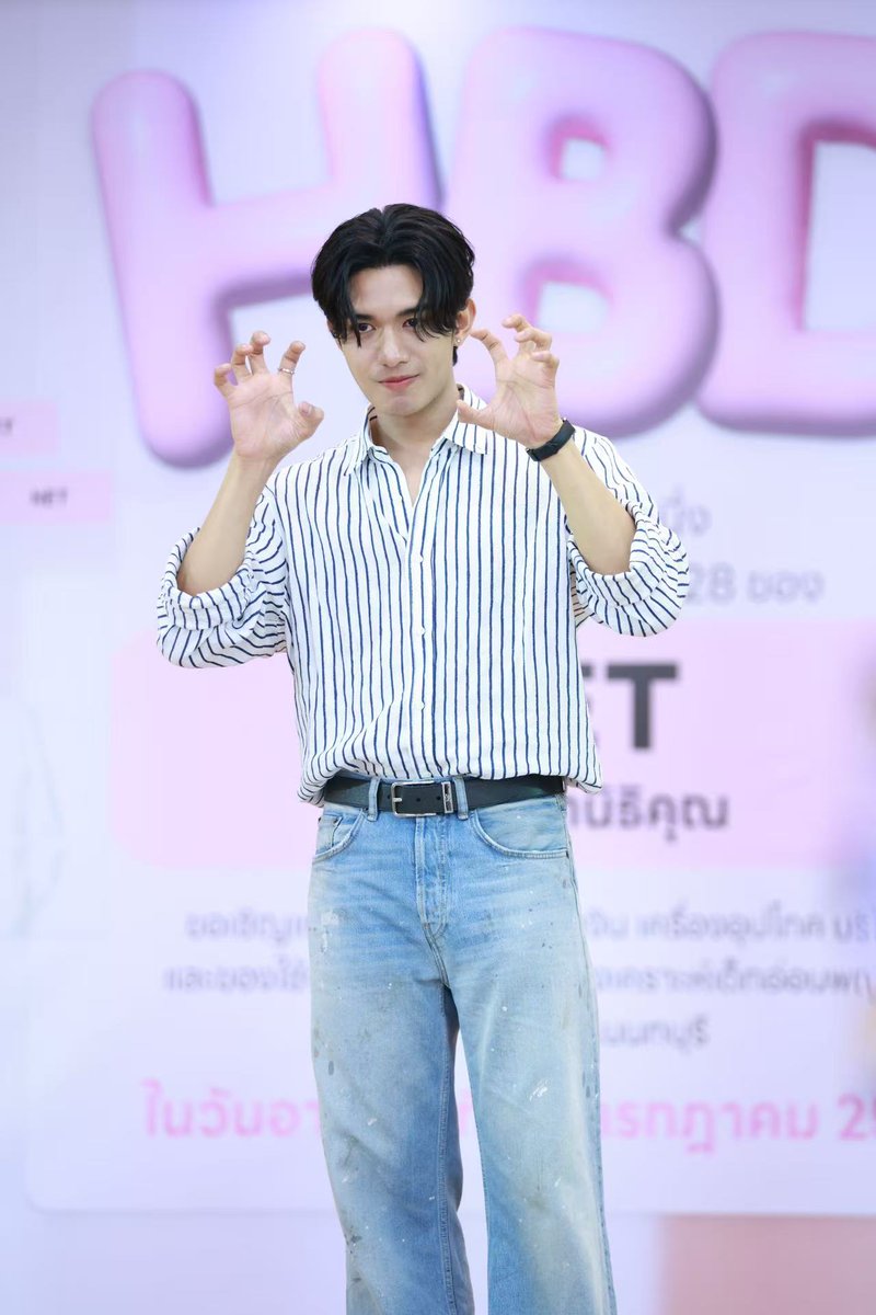 amytutu338093's tweet photo. cute boy 

#BeHappiNet28th
#NetMakeMeritDay2025
#netsiraphop 
#HAPPINET https://t.co/uhfkBjacrt