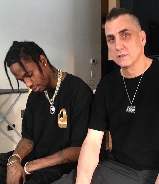 nfr_podcast's tweet photo. Mike Dean seemingly reacts to Travis Scott dropping JACKBOYS 2 👀

“LOL” https://t.co/wdUO0efoCv